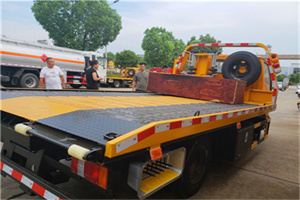 珠海附近拖车电话号码服务